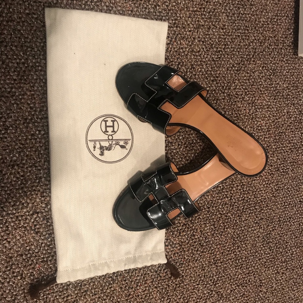 Hermes Oasis Sandal In Black